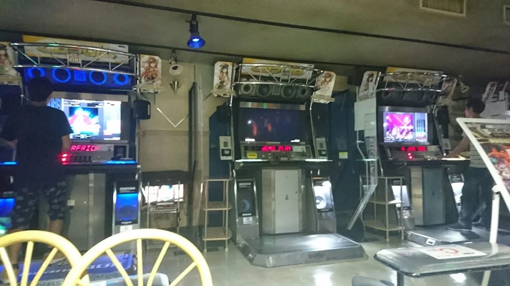 コスタ・デル・ソルの様子。色んな人がこのゲーセンでやってたらしい